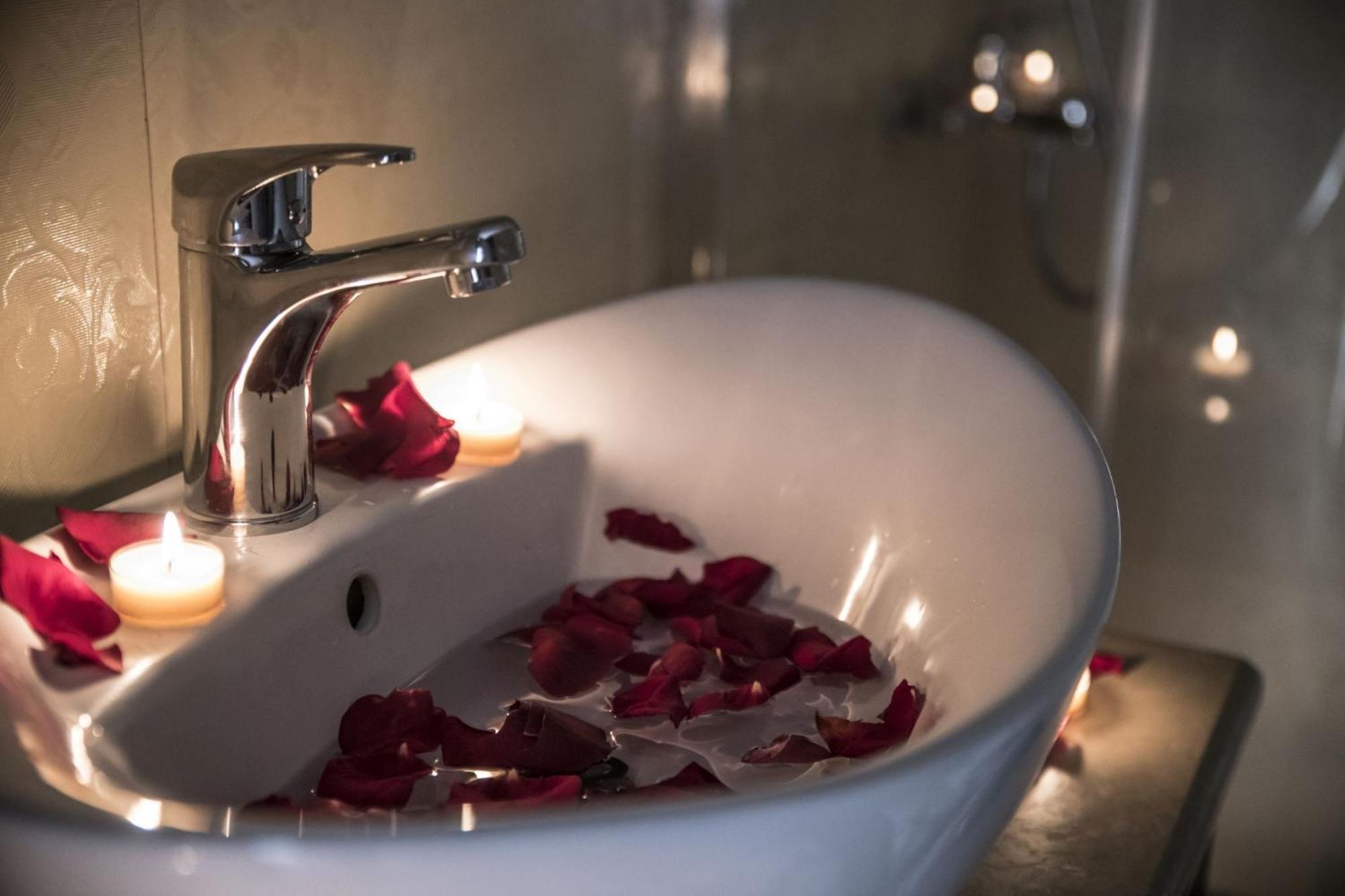 Kleopatra Deluxe Apartment With Jacuzzi كاميلاريون المظهر الخارجي الصورة