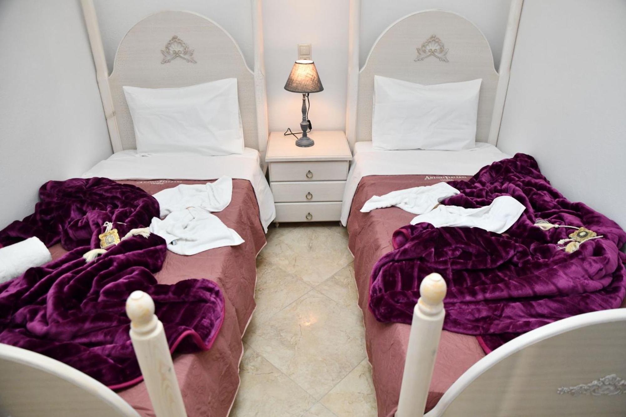 Kleopatra Deluxe Apartment With Jacuzzi كاميلاريون المظهر الخارجي الصورة